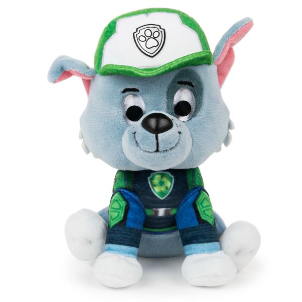 Catelusii curajosi de la Paw Patrol sub forma de animale de plus dragute de la marca GUND sunt gata sa salveze situatia Jucaria de plus Rocky de 15 cm poarta o uniforma tipica Paw Patrol El este un partener excelent pentru fiecare fan Paw Patrol Materialul de plus are o suprafata lavabila si este potrivit pentru copiii de la varsta de un an