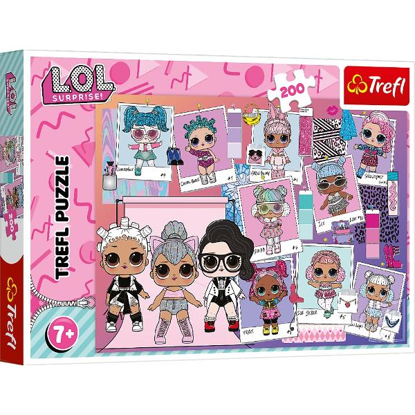 Un puzzle calitate trebuie sa fie relaxant si distractiv Aranjarea unui puzzle constitue atat pentru copii cat si pentru adulti este o modalitate deosebita de dezvoltare a indemanarii spiritului de observatie si a concentrarii Trefl este o companie poloneza cu sediul central in regiunea Pomorze Incepand din 1985 compania a inceput sa produca puzzle-uri dezvolatand ulterior si segmentul de carti de joc si jocuri de societate In prezent Trefl este lider in Polonia si plina expansiune in 