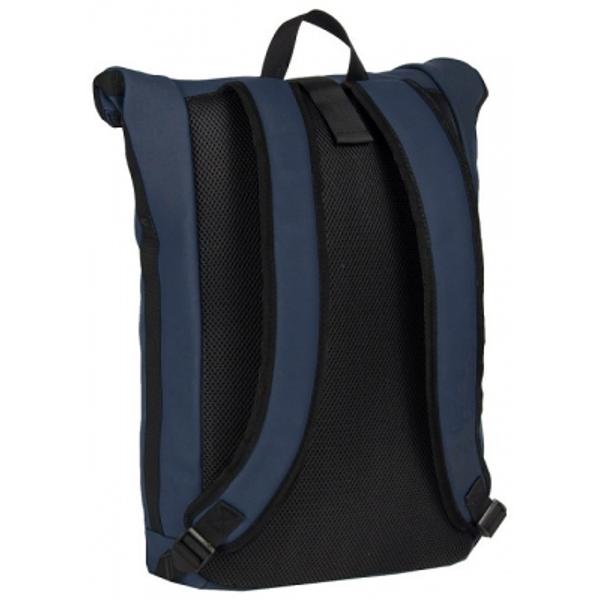 Rucsac New Rebels Mart-New York Rolltop culoare navyRucsacul Mart-New York Rolltop de la New Rebels este modern rezistent si versatil oferindu-ti o capacitate generoasa de depozitare si confort optim intr-un design elegant Cu multiple compartimente inclusiv unul special pentru laptop acest rucsac iti permite sa te organizezi eficient si sa iti protejezi obiectele personale Fii pregatit pentru orice aventura cu rucsacul Mart-New York Rolltop alegerea perfecta pentru stilul 