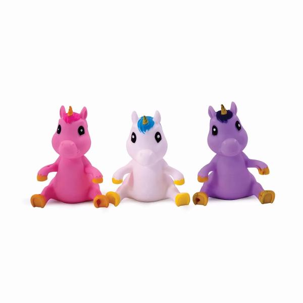 Squishy Unicorn si Squishy Dinosaur in 3 culori diferite fiecare Alege-ti preferatul strange-l si priveste-l cum ia forma pe care i-o dai Pentru varste de peste 3 aniAtentie Pret per bucata Va rugam sa precizati printr-un comentariu la plasarea comenzii modelul dorit unicorn sau dinozaur Nu se poate alege culoarea 