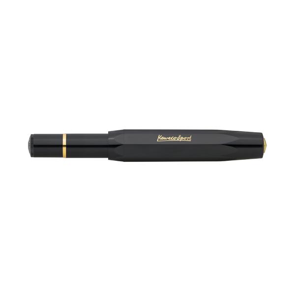 Stiloul PISTON SPORT CLASSIC BlackGold noutatea iernii 2024 de la Kaweco si are un sistem de preluare a cernelii direct din calimaraAcesta este un stilou realizat din ABS de inalta calitate cu penita din otel inoxidabil gravata si placata cu AurDatorita materialului usor a lungimii ideale cu capacul postat si a penitei calitative instrumentul de scris aluneca pe hartie extrem de lin Prin urmare mana nu oboseste nici dup&259; perioade lungi de 