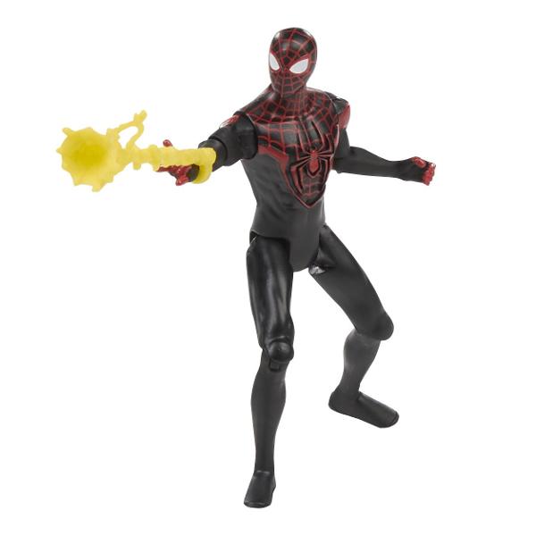 Copiii isi pot imagina aventurile si bataliile cu panze de paianjen cu eroii si raufacatorii lor preferati din Spider-Man Aceasta serie Marvel Spider-Man Epic Hero include o figurina de actiune clasica Spider-Man o figurina de actiune Miles Morales o figurina de actiune Iron Spider si o figurina de actiune Venom Fiecare personaj are un design inspirat din seria televizata cu membre articulate si un accesoriu de coordonare pentru bataliile imaginare dintre erou si raufacatori Nu poti rata 