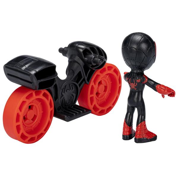 Este timpul Spidey Aceste jucarii Spidey and His Amazing Friends vin cu o silueta si o motocicleta pentru o joaca plina de actiune Silueta de 25 inci poate merge cu adevarat cu bicicleta astfel incat prescolarii isi pot imagina ca se vor ajuta cu echipa Spidey Cu aceste seturi de figurine si vehicule Marvel prescolare distractia este la o plimbare distanta Aceste seturi de jucarii Spidey sunt cadouri grozave de sarbatori sau de ziua de nastere pentru copiii de la 3 ani in sus care iubesc 
