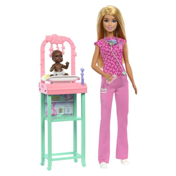 Descopera setul de joaca Barbie Blonda Pediatru perfect pentru copiii pasionati de medicina si ingrijirea bebelusilor Cu acest set cei mici pot explora universul fascinant al medicilor pediatri dezvoltand empatie imaginatie si abilitati de rolSetul include o papusa Barbie blonda imbracata in uniforma medicala roz cu imprimeu tematic si pantaloni asortati pregatita sa aiba grija de micii pacienti Accesoriile medicale realiste cum ar fi stetoscopul si alte instrumente de examinare 