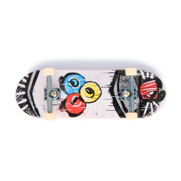 &Icircnvata cum sa faci fingerboarding cu noul Tech Deck Echipa Sk8  Fiecare pachet vine cu o placa Tech Deck si un membru al Echipei Sk8 pentru a incepe colectia Cu 6 figuri Echipa Sk8 de colectionat imbunatateste-ti abilitatile pentru a stapani miscari precum ollies si power slides Pune-ti membrul echipei de skateboarding pe puntea de skateboard si incepe sa exersezi Scaneaza codul QR pentru tutoriale video pentru a studia miscarile preferate Ia-ti Echipa Sk8 intr-o aventura cu 