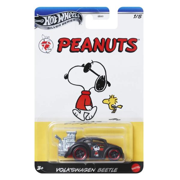 Hot Wheels® Silver Series Peanuts 75th Cars aduce o noua intorsatura masinilor turnate sub presiune cu design si culori izbitoare care ies in evidenta Fiecare masina la scara 164 are roti exclusive este acoperita cu mai multe modele si vine in ambalaje speciale de colectie Cu o varietate de modele noi la moda copiii si colectionarii vor dori sa le colecteze pe toate Fiecare masina se vinde separat in functie de disponibilitateCulorile si modelele pot varia Nu se 