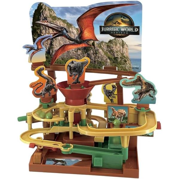 Emo&539;ie pur&259; Jocul de aventur&259; Jurassic World de la EPOCH Games aduce misiuni pline de ac&539;iune de pe ecranul cinematografului direct în sufragerie Provocarea manevreaz&259; în siguran&539;&259; bila prin 10 obstacole dificile f&259;r&259; a ie&537;i de pe traseu sau a fi atacat de dinozauri periculo&537;i Cu butoane &537;i comenzi bila este ghidat&259; inteligent prin labirint Fiecare pas necesit&259; cea mai mare concentrare deoarece abaterile 