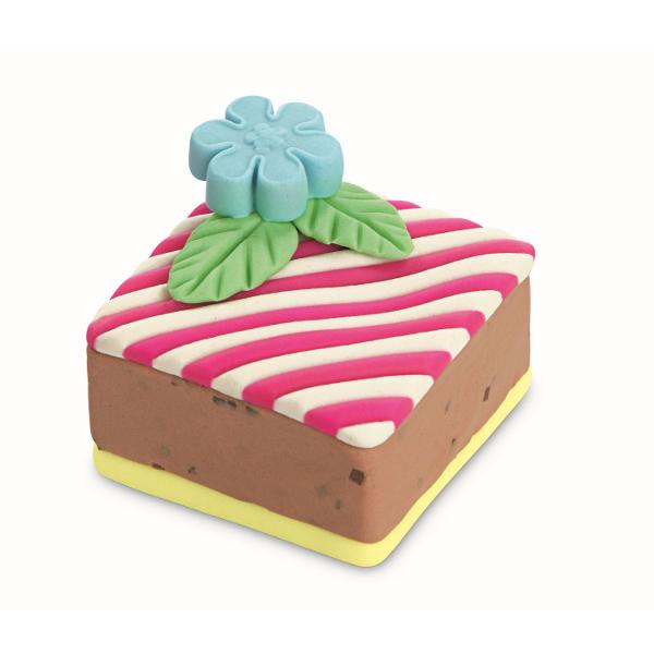 Stii cat este ceasul Este timpul pentru gustari haioase facute din plastilina Play-Doh Copiii de 3 ani si mai mari care adora sa fie creativi cu jucarii de gatit si plastilina modelatoare vor fi incantati sa creeze propriile versiuni Play-Doh ale gustarilor preferate de copii Cu ustensile Play-Doh usor de folosit si plastilina Play-Doh in culori variate sunt atat de multe creatii pe care imaginatia lor le poate &bdquogati&rdquo Creeaza preparate uimitoare adauga stralucire 