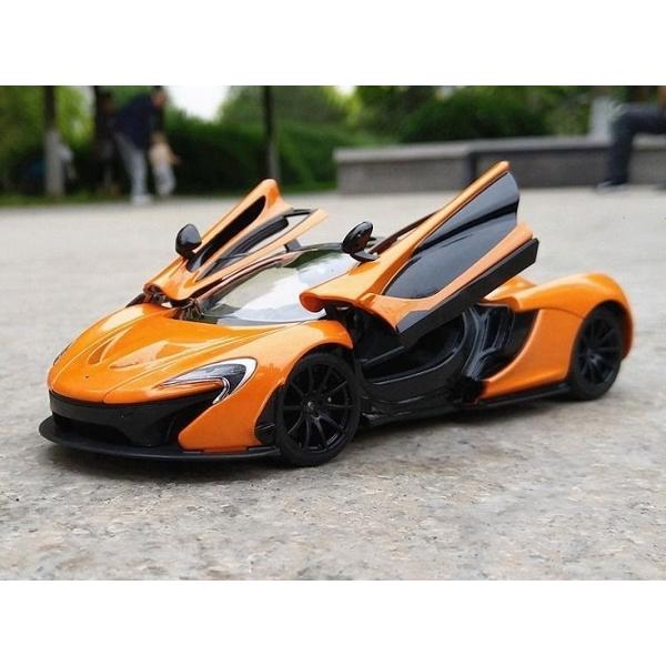 Masinuta are proportiile ideale pentru momente pline de distractie si amuzament avand dimensiunile in centimetri dupa cum urmeaza  198955 Masinuta metalica McLaren P1 scara 1 la 24 are anvelope de cauciuc si un design detaliat interior-exterior realizat din materiale metalice turnate cu accesorii realizate din material plastic de calitate superioara Copilul dumneavoastra se poate juca in voie cu masina metalica McLaren P1 de la brandul international Rastar Nicio cursa nu este 