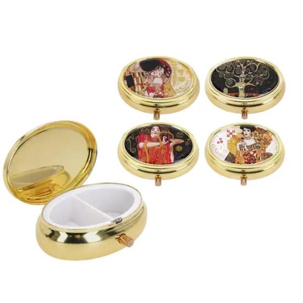 Cutie pentru pilule Gustav Klimt 5320951Important Acest produs este disponibil in mai multe variante Nu se poate alege modelul se livreaza aleatoriu in functie de stoc