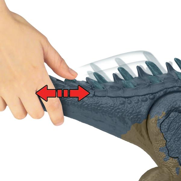 Acest Allosaurus Rampagin&39 nemilos este o evolutie epica a figurinelor Jurassic World Este un dinozaur evoluat si pregatit de aventura Un buton de pe coada ridica in mod spectaculos tepusele de pe spate si coada creand o imagine impresionanta Rotita de pe spatele acestui dinozaur activeaza o miscare continua si realista simbolizand atacuri feroce cu muscaturi si ragete puternice Allosaurus are tepi pe spate si pe coada care cresc in marime si ferocitate atunci cand butonul este 