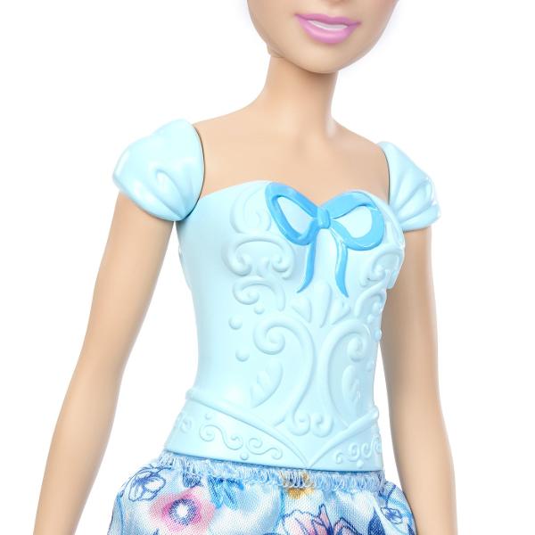 Aceasta papusa din colectia Disney Princess aduce farmecul povestilor clasice intr-o forma moderna si eleganta Modelul este realizat cu atentie la detalii avand o rochie lunga colorata si decorata cu imprimeuri inspirate din universul Disney Parul este coafat cu grija iar expresia delicata a fetei completeaza aspectul prietenos si magic al papusii Papusa este usor de manevrat fiind potrivita pentru joaca zilnica si pentru scenarii imaginative Designul robust si materialele rezistente 