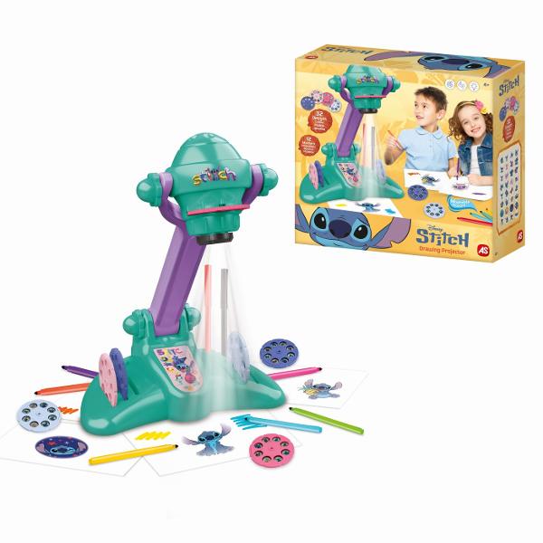 Descopera o modalitate distractiva de a invata sa desenezi alaturi de indragitul personaj Disney Stitch Proiectorul de pictura transforma fiecare activitate creativa intr-o experienta simpla si captivanta alege unul dintre cele 32 de modele disponibile proiecteaza imaginea pe o coala de hartie si urmareste contururile cu ajutorul markerelor incluse Dupa realizarea schitei desenul poate fi colorat si personalizat dupa propria imaginatie Setul include 12 markere lavabile potrivite pentru 