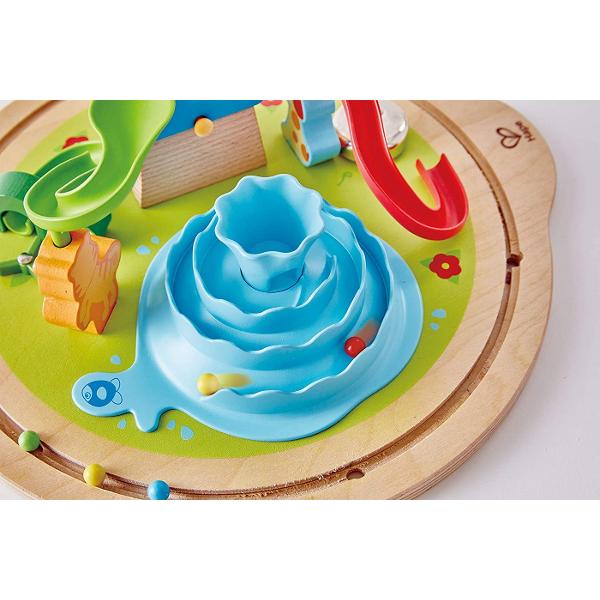 Treaba lui Lily pasarea este sa trezeasca Sunny Valley Folositi magnetul din cioc pentru a arunca margele in diapozitive Provocati-va prietenii Cine poate arunca cele mai multe margele in functiile de Caracteristicile includ un iaz spiralat o moara de vant doua tobogane un dispozitiv de intoarcere si un clopot Moara de vant se roteste atunci cand o margeaua este aruncata in interior soneria suna cand este lovita de o margea iar unealta se roteste pe masura ce o margea trece pe langa 