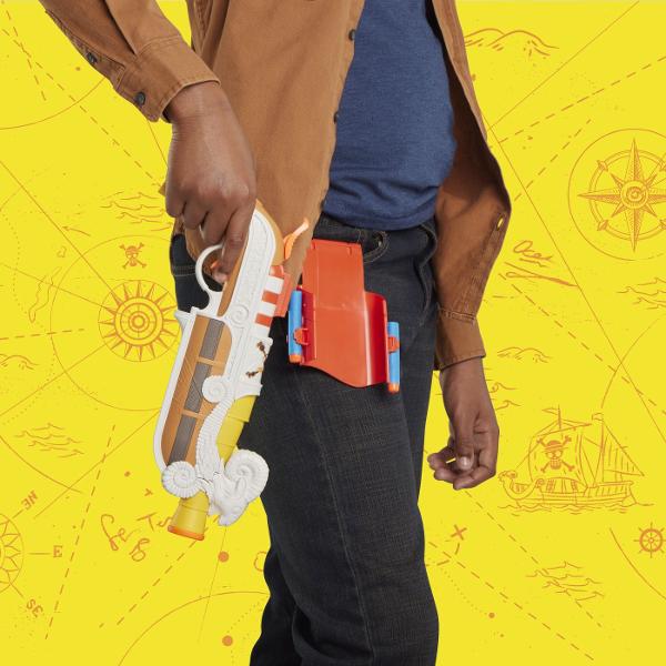 Nerf Blaster Elite One Piece Going Merry este o jucarie de actiune inspirata din universul One Piece ideala pentru copiii si fanii seriei care vor sa adauge aventurilor lor un accesoriu spectaculos Blasterul are un design special inspirat de corabia Going Merry cu detalii decorative care il fac usor de remarcat si potrivit pentru jocuri de rol pline de imaginatie Modelul este usor de manevrat si este conceput pentru distractie activa atat in interior cat si in aer liber Setul include si 