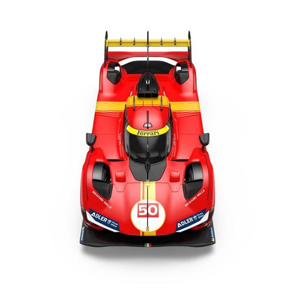 Copilul dumneavoastra se poate juca in voie cu masina cu telecomanda Ferrari 499P scara 1 la 14 oferita de brandul international Rastar Nicio cursa nu este imposibil de castigat cu acesta masinuta replica oficiala cu licenta a modelului original construita cu mare atentie la detalii Masinuta are proportiile ideale pentru momente pline de distractie si amuzament Masinuta functioneaza pe frecventa de 24GAlimentarea se face astfel  pentru masinuta sunt necesare 5 baterii tip AA  iar 