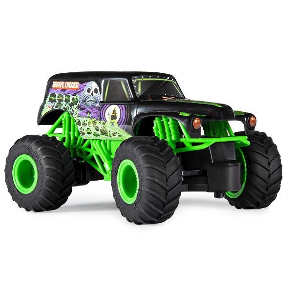 Monster Jam RC Groparul Dezlantuiti fiara pentru a efectua cascadorii epice accidente nebune si salturi spectaculoase Dispunand de o frecventa de 24 GHz este chiar mai usor sa gazduiti propriul dvs raliu Monster Jam cu prietenii Cu o raza de pana la 75 metri Acesta masinuta poate descoperi si arunca orice in calea ei Nimic nu o va opri din dominarea circuitului Monster Jam &Icircn mod autentic aceasta radiocomanda Monster Jam Groparul la scara 124 vine cu anvelopele oficiale BKT 
