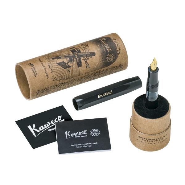 Stiloul PISTON SPORT CLASSIC BlackGold noutatea iernii 2024 de la Kaweco si are un sistem de preluare a cernelii direct din calimaraAcesta este un stilou realizat din ABS de inalta calitate cu penita din otel inoxidabil gravata si placata cu AurDatorita materialului usor a lungimii ideale cu capacul postat si a penitei calitative instrumentul de scris aluneca pe hartie extrem de lin Prin urmare mana nu oboseste nici dup&259; perioade lungi de 