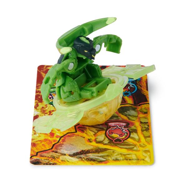 Acest set include 2 BakuganI Atac Special prin Rotire si 3 bile Bakugan de baza plus carti de joc Foloseste cardul de lansare si cordonul de lansare incluse pentru a activa Bakugan-ul rotitor Combina-ti Bakugan-ul cu ajutorul sistemului de legare a bilelor in mai multe parti Pur si simplu prinde partea de sus a personajului de partea de jos sisau inelul armei Atac Special si pregateste-te de lupta Cu cat colectionezi mai multe cu atat mai multe vei putea personaliza Foloseste 