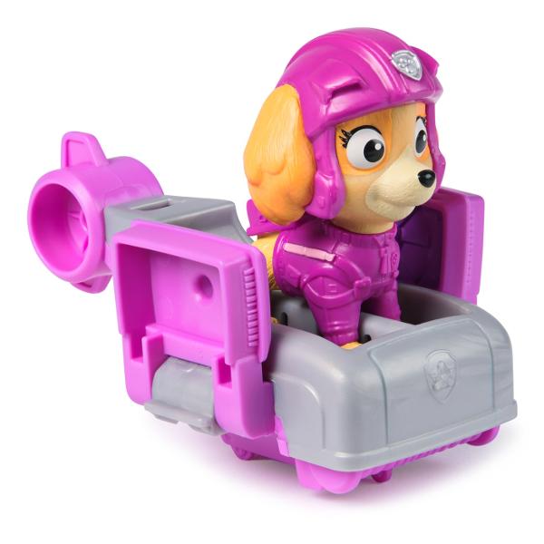 Zboara in actiune cu Action Pups figurina Patrula catelusilor si minunatul sau vehicul de salvare hoverboard Cand este timpul pentru o misiune de salvare plina de actiune prinde picioarele figurinei pe pozitie si extinde aripile hoverboard-ului transformandu-l intr-un avion de jucarie captivant inainte de a zbura intr-o misiune de salvare plina de adrenalina Figurina are o inaltime de peste 5 cm si este echipat cu jacheta de zbor albastra si casca de pilot la fel ca in serial Pentru si 