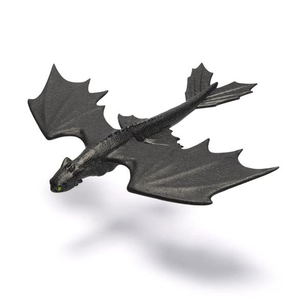 Lanseaza-l pe dragon intr-un zbor spectaculos cu acest planor inspirat din universul How to Train Your Dragon Cu o anvergura a aripilor de 38 cm Poate plana pana la 76 metri  Usor de lansat si ideal pentru joaca in aer liber acest zburator este perfect pentru copiii care viseaza sa devina calareti de dragoni Anvergura aripi 38 cm Planeaza pana la 762 cm Usor de utilizat ideal pentru exterior