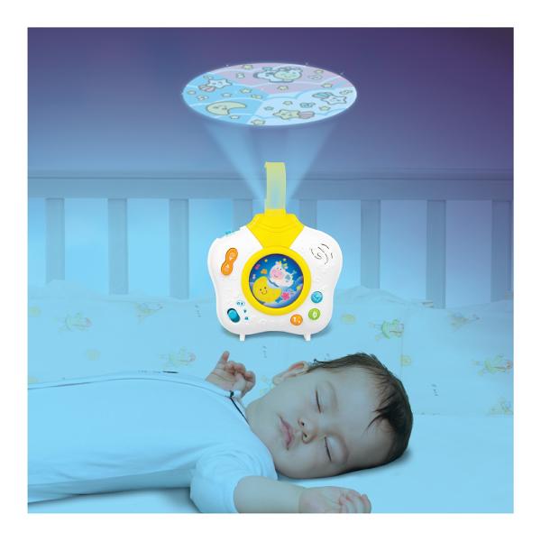 Proiectorul Winfun transforma camera copilului intr-un loc magic plin de culoare si sunete relaxante Acesta proiecteaza o scena colorata rotativa si ofera trei moduri de selectie animatii sunete din natura si modele de iluminare Fiecare mod aduce o combinatie diferita de lumini si melodii creand o atmosfera calmanta pentru micutul tau Cu melodii de leagan linistitoare si efecte sonore proiectorul ajuta la relaxarea celor mici inainte de somn De asemenea ofera trei optiuni de setare 