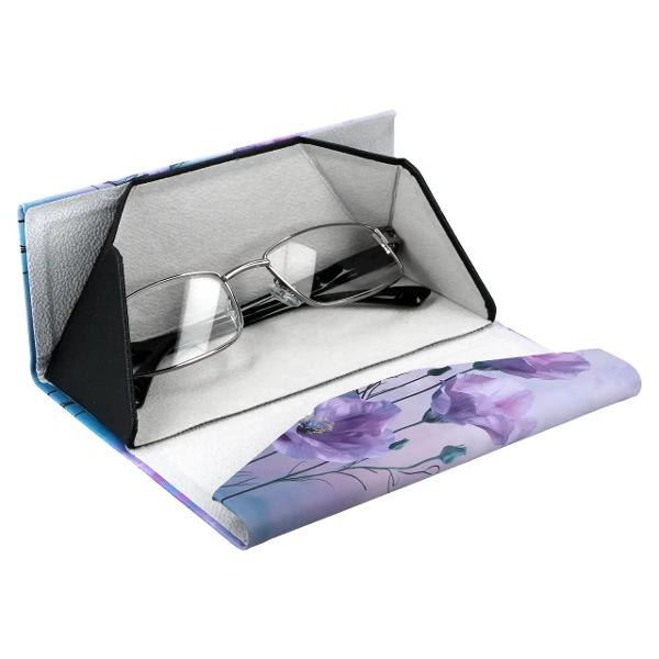 Etui pliabil artistic pentru ochelari &ndash; &bdquo;Floral Decoration&rdquo; CARMANI cod 021-8380Text principal F&259;-&539;i accesoriul de zi cu zi mai elegant cu etuiul pentru ochelari &bdquo;Floral Decoration&rdquo; de la CARMANI Inspirat de motive textile florale vibrante acest etui pliabil combin&259; 