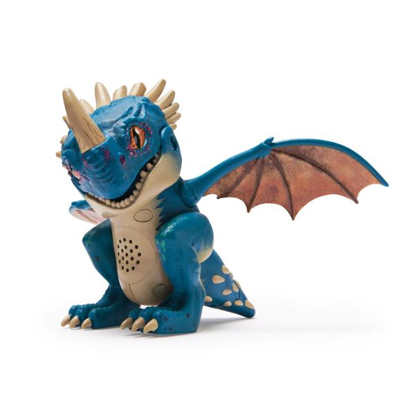 Aduceti aventura din How To Train Your Dragon acasa cu dragonul cu sunete Bucura-te de propriul tau Night Fury cu miscari realiste ale capului si stil autentic de film pe masura ce iti cunosti dragonul Dragonul prinde viata cu 25 de sunete diferite pe masura ce ii mangai capul Porneste-ti dragonul si trezeste-l cu o simpla atingere Aceasta jucarie dragon are dimensiunea potrivita pentru a fi luata din mers sau pentru a va bucura acasa de propriul dragon Baterii incluse Copiii isi pot 