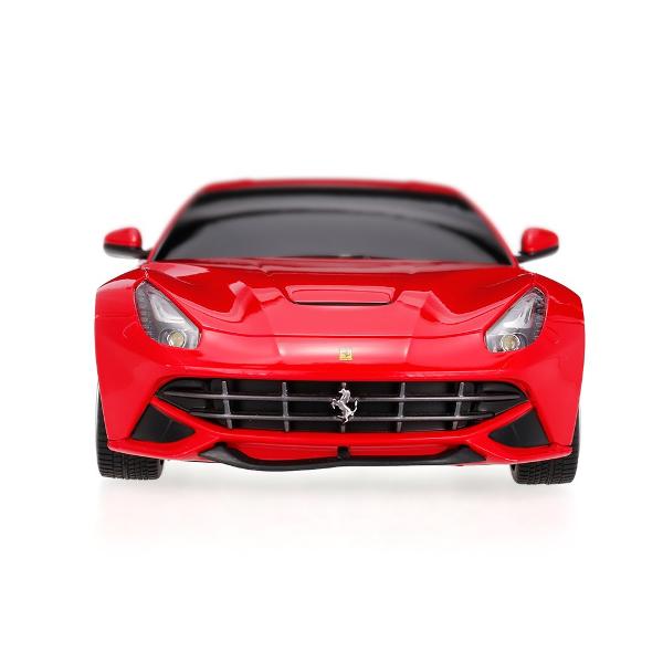 Copilul dumneavoastra se poate juca in voie cu masina cu telecomanda Ferrari F12 scara 1 la 18 oferita de brandul international Rastar Nicio cursa nu este imposibil de castigat cu acesta masinuta replica oficiala cu licenta a modelului original construita cu mare atentie la detalii Masinuta are proportiile ideale pentru momente pline de distractie si amuzament avand dimensiunile in centimetri dupa cum urmeaza  2551167 Masinuta functioneaza pe frecventa de 24GAlimentarea se face 