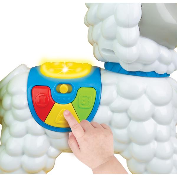 Jucaria de impins Alpaca cu fraze sunete amuzante melodii si lumini intermitente este un companion perfect pentru copiii in varsta de 12 luni si mai mari Mica Alpaca este echipata cu un maner usor de apucat special proiectat pentru a fi utilizat de catre manutele mici ale copiilor Atunci cand este impinsa capul ei se misca oferind o experienta vizuala placuta si incurajand copiii sa continue sa se joace Copiii pot interactiona cu mica Alpaca hranind-o sau apasand pe capul ei Aceasta 