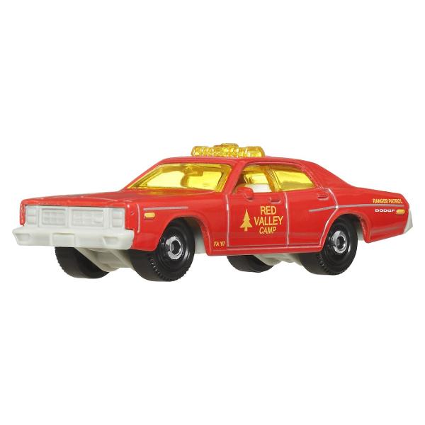 Setul Matchbox contine 8 masinute din metal fiecare realizata cu un nivel ridicat de detalii si inspirata din modelul real de vehicul Acest set special include un vehicul de politie exclusiv disponibil doar in acest pachet si combina masini sport masini clasice SUV-uri si utilaje de constructii pentru o experienta completa de joc si colectie Masinutele sunt fabricate din metal durabil cu piese din plastic la scara aproximativa 1 la 64 si sunt potrivite pentru copii de la 3 ani in sus 