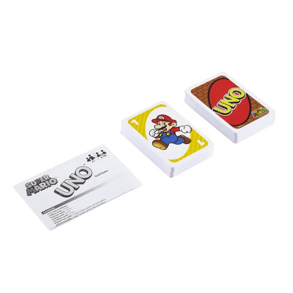 Joc De Carti UNO Super Mario aduce distractia jocului clasic UNO intr-o editie tematica inspirata din universul Super Mario Cartile sunt decorate cu personaje indragite si imagini colorate iar regulile sunt usor de invatat jucatorii potrivesc cartile dupa culoare sau numar si folosesc cartile speciale pentru a schimba cursul jocului Editia include si o regula speciala care adauga mai multa actiune si face fiecare runda mai dinamica Jocul este potrivit pentru seri in familie petreceri 