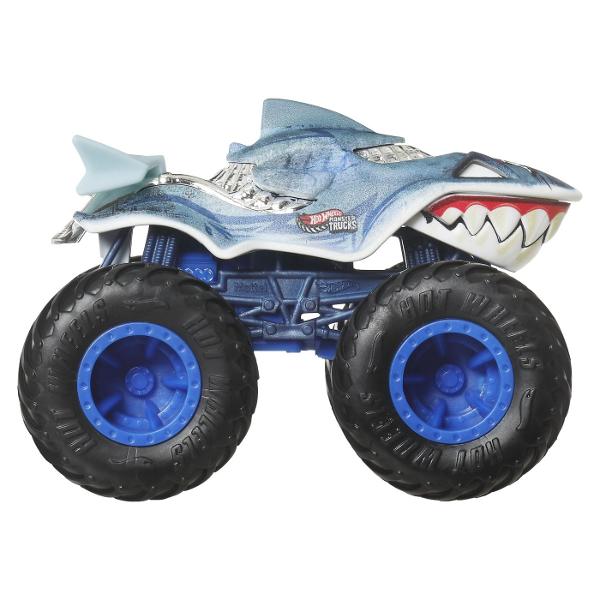 Colectioneaza masinutele Hot Wheeels gigantice pentru numeroase cascadorii Striviti competitia cu masinuta de baza 164 are motoare puternice de frecare si actiuni feroce pe roti acesti monstri sunt de neoprit Fiecare se vinde separat in functie de disponibilitate Culorile si decoratiunile pot varia  Acest pachet contine personajul Great Bite