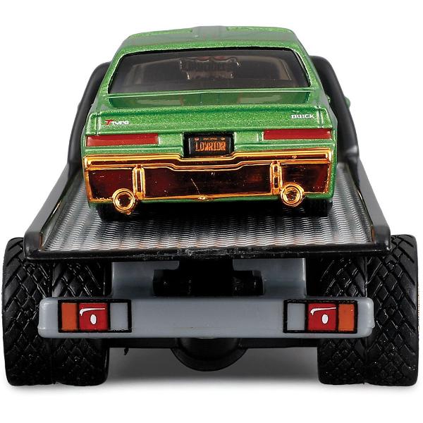 Set Elite Transport Camion Transportator si Masinuta Metalica scara 1 la 64 conceput pentru colectionari si pasionatii de vehicule clasice dar si pentru copii care apreciaza jocul realist Include un camion de tractare si un autoturism ambele realizate din metal cu elemente din plastic pentru un echilibru optim intre rezistenta si detaliu Modelul impresioneaza prin finisaje atent realizate detalii autentice si elemente functionale care reproduc fidel scenarii reale de transport si 