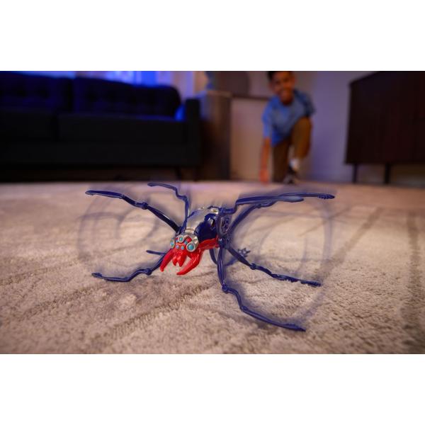 Sa inceapa distractia si micile farse alaturi de familia si prietenii tai cu Paianjenul HEX BOTS Aceasta jucarie robotica super haioasa va aduce cu siguranta hohote de ras si mici sperieturi prietenesti oricui se teme de gaze si insecte  Priveste cum Paianjenul tau alearga de zor pe podea multumita miscarilor sale autonome complet unice Poate traversa orice tip de teren asa ca il poti trimite in misiune chiar si afara in aer liber Paianjenul prinde viata instantaneu cu designul sau 