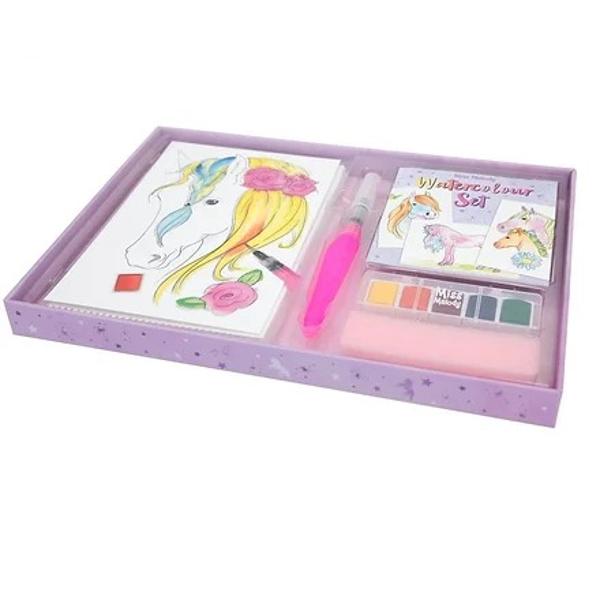 Setul creativ este format din 20 de coli de h&acirc;rtie cu motive de cal un stilou umplut cu apa un burete &537;i 5 acuarele galben ro&537;u violet albastru verde Cu instruc&539;iuni simple pentru rezultate excelente Dup&259; uscare imaginile dispar din nou