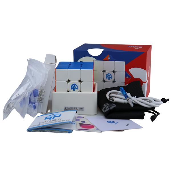 Seria de caracteristici surprinzatoare continua GAN face din cuberi speedcuberi Alegand produsele GAN &8203;alegi cel mai de succes brand de cuburi din lume GAN356 i3 este primul cub smart din lume cu magneti reglabili GAN356 i3 are cel mai nou sistem de magnet GAN GMS v4 cu 7 niveluri de putere a magnetului si 9 tipuri de ajustari ale tensiunii in total 63 de optiuni de ajustare Echipat cu smart core 30 face ca GAN356 i3 sa faca upgrade la aproape 0 pasi pierduti 15 ore de viata a 