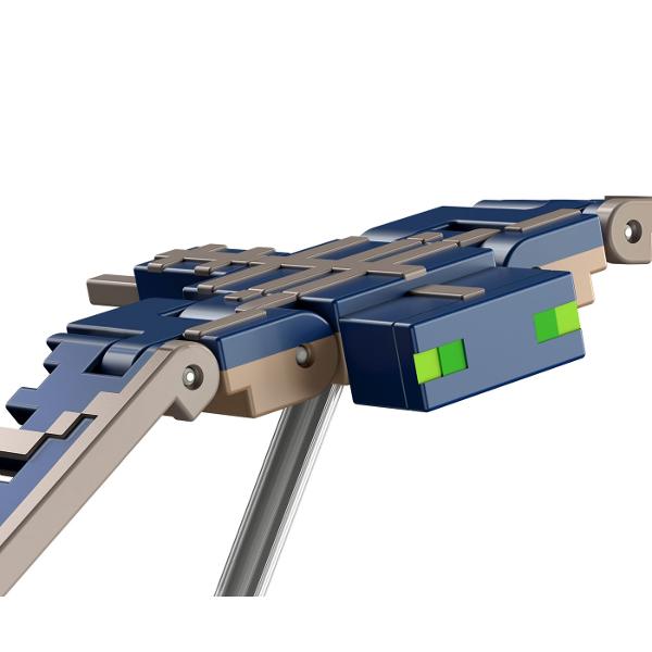 Creeaza exploreaza si supravietuieste cu figurile Minecraft Aceste figurine de actiune au fost create in mod autentic folosind designul pixelat al jocului video asa ca sunt grozave pentru joc si afisare Articulatiile mobile permit personajelor emblematice sa atinga ipostaze de actiune Fiecare figurina vine cu o piesa Build A Portal Jucatorii le pot colecta pe toate pentru a construi un portal complet Minecraft End care este de doua ori mai inalt decat figura Este un cadou grozav pentru 