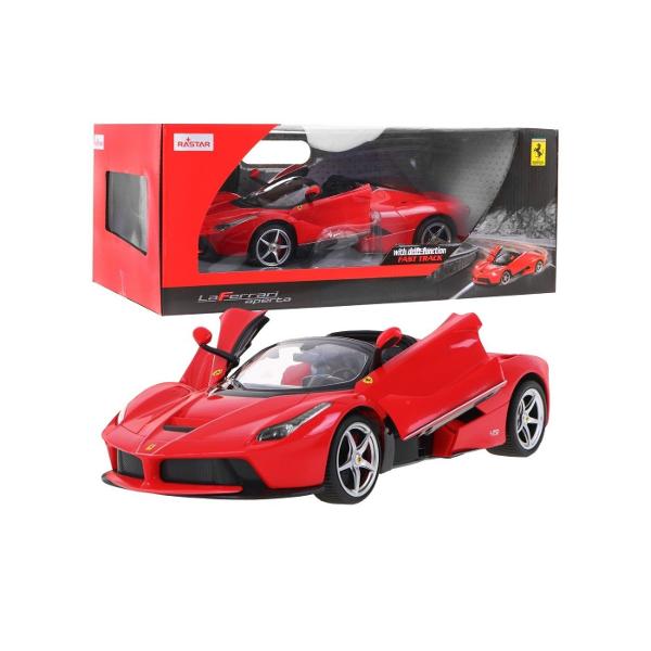 Copilul dumneavoastra se poate juca in voie cu masina cu telecomanda Ferrari Aparta rosu scara 1 la 14 oferita de brandul international Rastar Nicio cursa nu este imposibil de castigat cu acesta masinuta replica oficiala cu licenta a modelului original construita cu mare atentie la detalii Masinuta are proportiile ideale pentru momente pline de distractie si amuzament avand dimensiunile in centimetri dupa cum urmeaza  335147108Masinuta functioneaza pe frecventa de 24GAlimentarea 