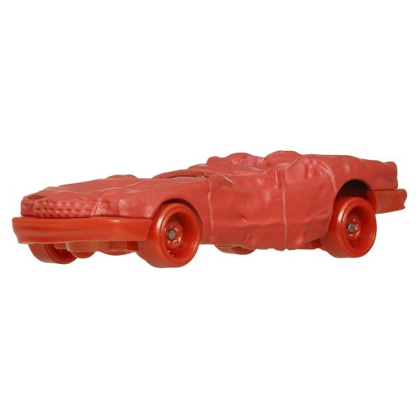 Asortimentul cu lansator de inamici de oras Hot Wheelsdispune de doi inamici preferati de copii tiranozaurul si rechinul sub forma de lansatoare grozave de masini vandute separat Atat lansatorul dinozaur Hot Wheels cat si lansatorul rechin Hot Wheels dispun de provocari grozave in care copiii trebuie sa lanseze masinile cu forta potrivita sau risca sa ramana blocati in falcile inamicului Copiii se pot juca si separat cu aceste jucarii compacte pentru super distractie la scara mai mica 