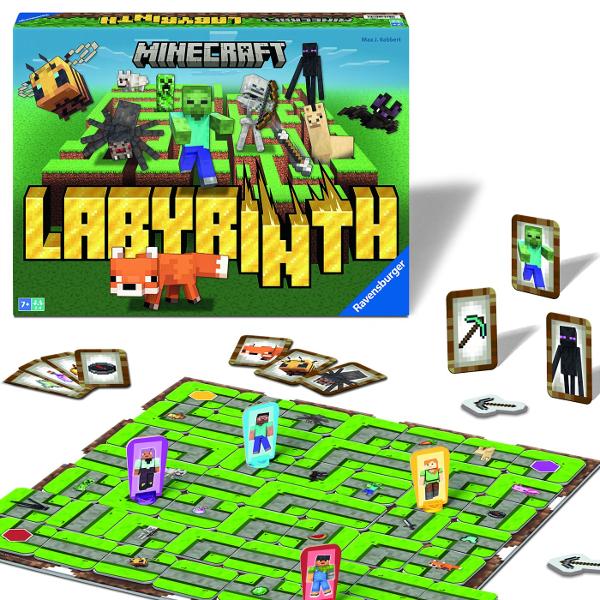 Jocul Labirint Minecraft o aventura pixelata intr&8209;un labirint nebun Este un joc de familie plin de emotie in care jucatorii strabat coridoare aflate in continua schimbare proiectate in stilul celebrului joc video In acest labirint care se misca neincetat nimic nu ramane la locul sau asa ca participantii trebuie sa manevreze inteligent placile pentru a crea noi cai a explora lumea si a ajunge la personajele si obiectele ascunse Fiecare tura schimba configuratia plansei deschizand 