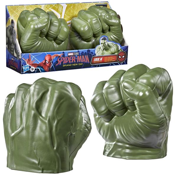Marvel Spider-Man Pumnii lui Hulk este un set de joaca inspirat de forta impresionanta a lui Hulk conceput pentru copiii care iubesc aventurile cu supereroi si jocurile de rol pline de actiune Setul include doi pumni supradimensionati realizati din material moale cu aspect inspirat de mainile lui Hulk Copiii ii pot purta pentru a recrea scene de lupta si aventuri din universul Marvel sau pentru a inventa propriile povesti de supereroi Designul mare si forma specifica fac jocul spectaculos 
