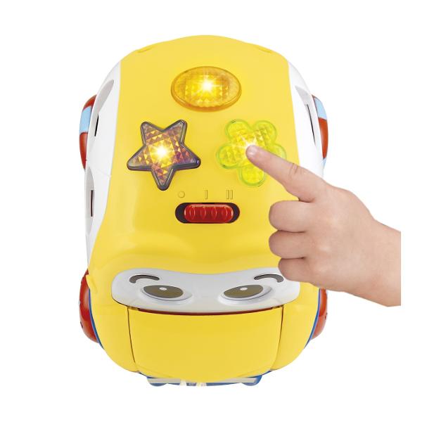 Masinuta cu forme de sortat este o jucarie interactiva care combina distractia cu invatarea Cand masinuta este trasa se activeaza miscarea ochilor si a gurii in timp ce reda fraze amuzante si melodii vesele Masina include o activitate de sortare a formelor avand patru forme colorate triunghi inima cerc si patrat ajutand copilul sa invete sa recunoasca si sa sorteze formele corect Jucaria are doua moduri de joc Modul de Joaca care invata copilul sa identifice formele si sa invete rima 