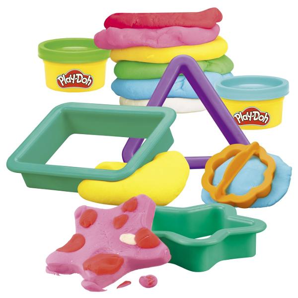 Setul Play-Doh Forme este ideal pentru primele activitati creative cu plastilina oferind copiilor posibilitatea de a modela presa si decupa diferite forme intr-un mod distractiv Setul include forme geometrice si accesorii de modelaj precum si plastilina Play-Doh in 6 culori cu o cantitate totala de 170 g Joaca ajuta la dezvoltarea creativitatii coordonarii mana-ochi si motricitatii fine incurajand copiii sa combine culorile si sa creeze propriile modele Recomandat copiilor cu varsta de 