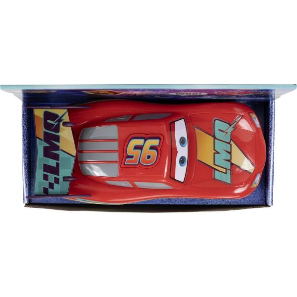 Masinuta Fulger McQueen din universul Disney Pixar Cars aduce cursele si aventurile personajului preferat direct in joaca celor mici Vehiculul este prevazut cu lumini si peste 10 sunete care pot fi activate pentru o experienta de joaca mai interactiva si mai distractiva Designul reproduce aspectul binecunoscut al lui Fulger McQueen cu numarul 95 si elementele grafice inspirate din film Masinuta este potrivita pentru joaca de rol curse si recrearea scenelor preferate din Cars Functii 