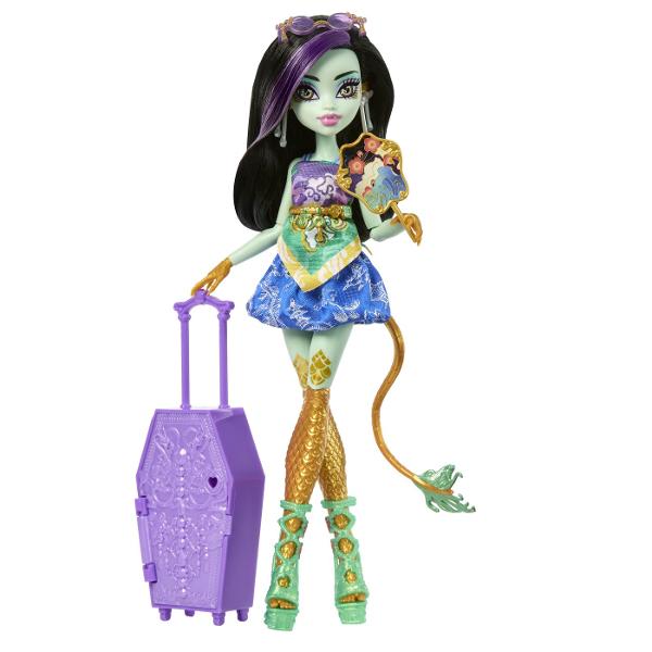 Descopera misterele din universul Monster High cu Skulltimate Secrets un pachet plin de surpriza si transformari spectaculoase In interior se afla papusa inspirata din tematica exotica cu tinute si accesorii ascunse ce pot fi dezvaluite pas cu pas Setul include peste 19 surprize si mai mult de 125 de combinatii de styling oferind numeroase posibilitati de personalizare a look-ului Copilul poate debloca compartimentele cu ajutorul cheii incluse descoperind haine accesorii si elemente 
