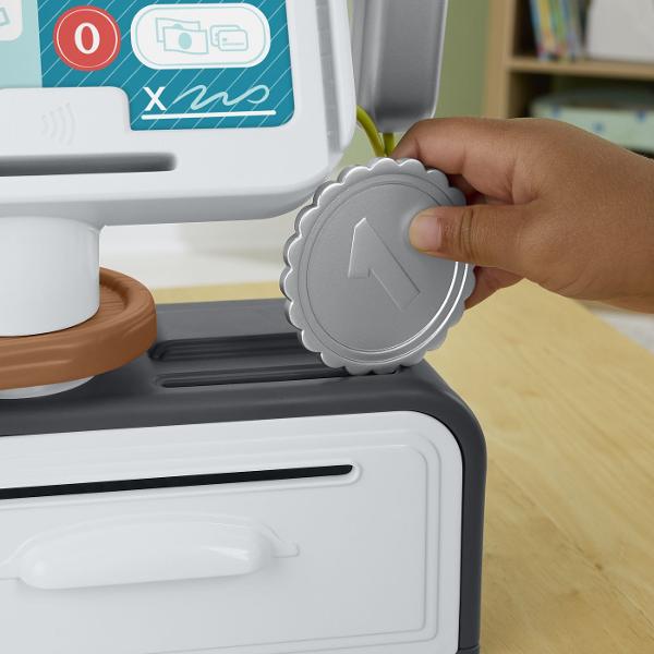 Invatare prin joaca  cate un bip pe rand Bine ati venit in cel mai incantator magazin din oras  unde imaginatia intalneste educatia Casa de marcat Fisher-Price Laugh &amp Learn Count &amp Shop transforma cumparaturile simulate de zi cu zi intr-o aventura vesela plina de muzica lumini si invatare Conceputa pentru copii mici si prescolari aceasta jucarie interactiva introduce micutii cursanti in lumea numerelor literelor culorilor formelor si abilitatilor sociale in cel mai jucaus 