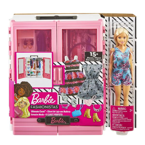 Papusa Barbie are o garderoba cum nu s-a mai vazut Acum fetele au la dispozitie dulapiorul cu papusa Barbie ce ofera un loc de depozitare perfect pentru rochitele si accesoriile lor fabuloase Acest dulap este proiectat pentru depozitare portabilitate si multa joaca Asorteaza acum tinuta Barbie pentru a se potrivi cu o poveste apoi incerca o noua tinuta si spune o noua poveste Setul include dulapul papusa Barbie 2 rochii 3 perechi de pantofi 2 coliere 2 posete si 6 